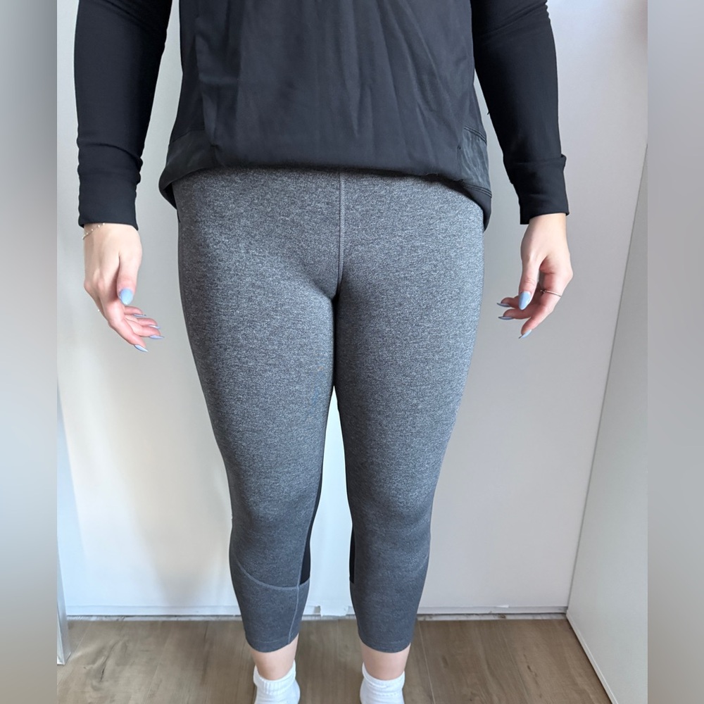 Lululemon Gray Cropped Leggings